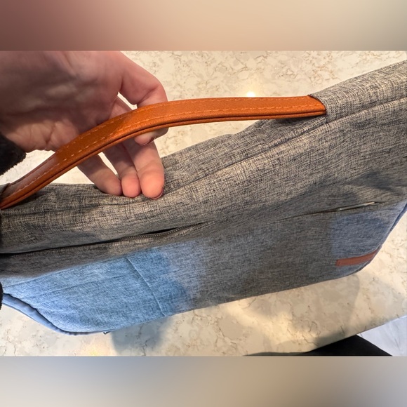 Gray and Cream Textured Laptop Sleeve - Picture 5 of 10